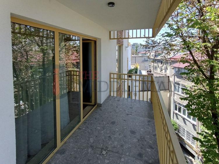 Prima închiriere | Apartament 3 camere | Parcare și boxă incluse | Unirii