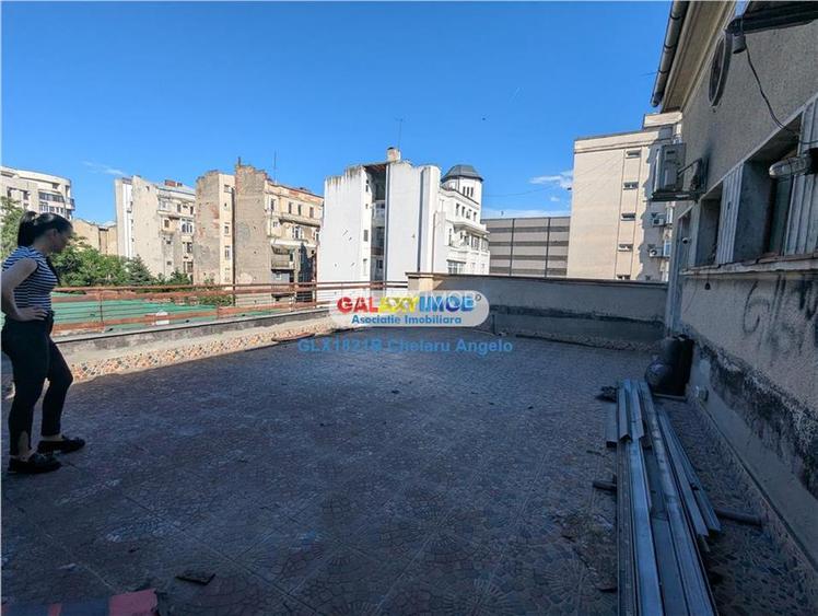 Unirii apartament 7 camere,suprafata utila 198 mp,stare bună