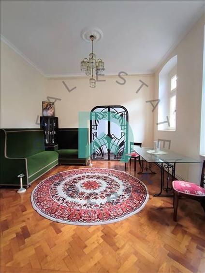 Casa singur in curte, Centrul Istoric, Brasov