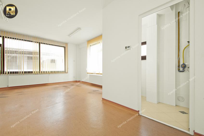 Vanzare spatiu profesional versatil in Galati, Sid-Vest, parter, sup.43 mp