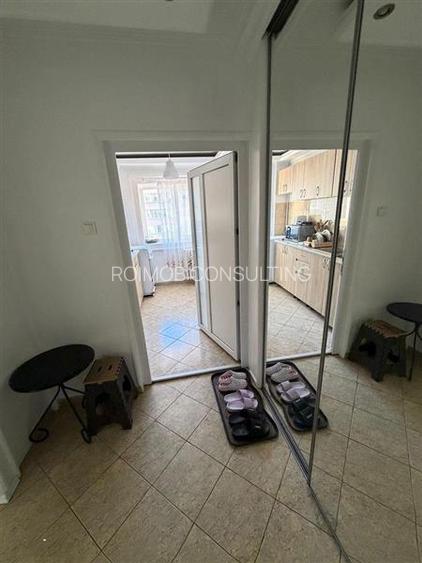 Apartament 2 camere, partial mobilat, zona  Mosilor - 9