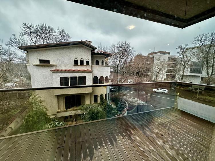 Rezidență selectă în Primăverii | 3 camere, intimitate totală | parcare