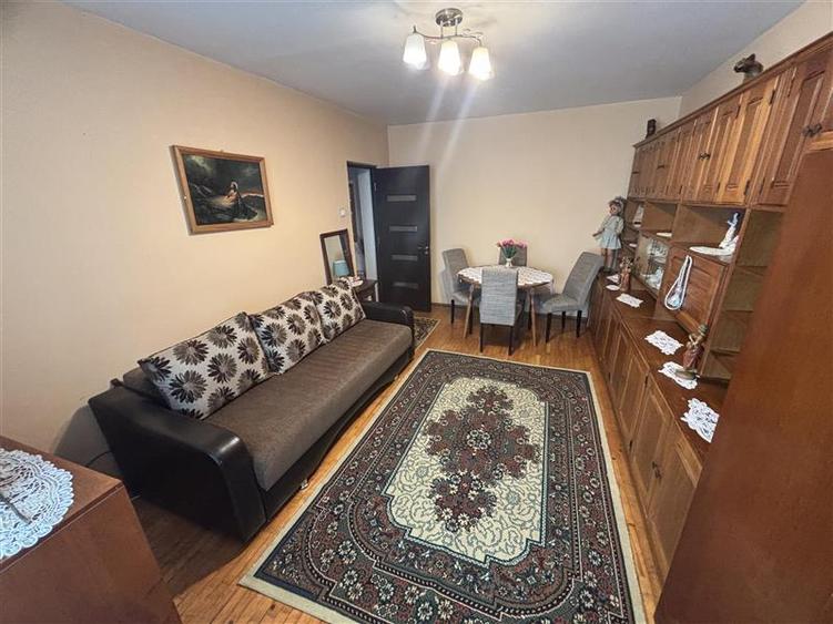 Apartament cu doua camere de inchiriat in Unirii