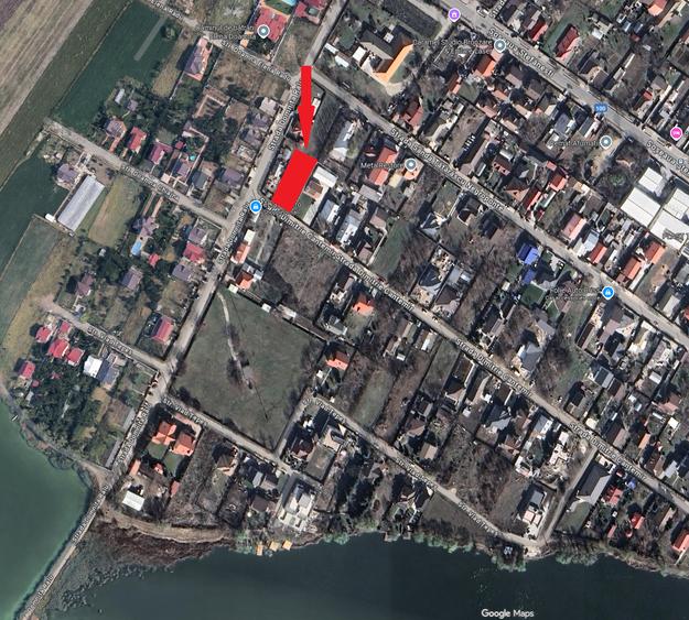 TEREN PE STRADA LINISTITA CU DESCHIDERE SI SPATIU GENEROS