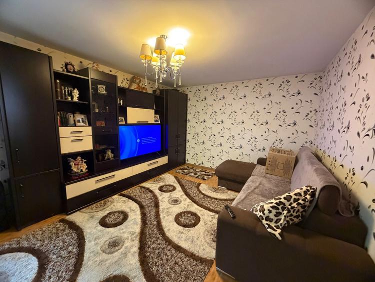 Casa 5 Camere/ Curte/ Bucurestii noi/ Centrala/ Parcare/ Garaj
