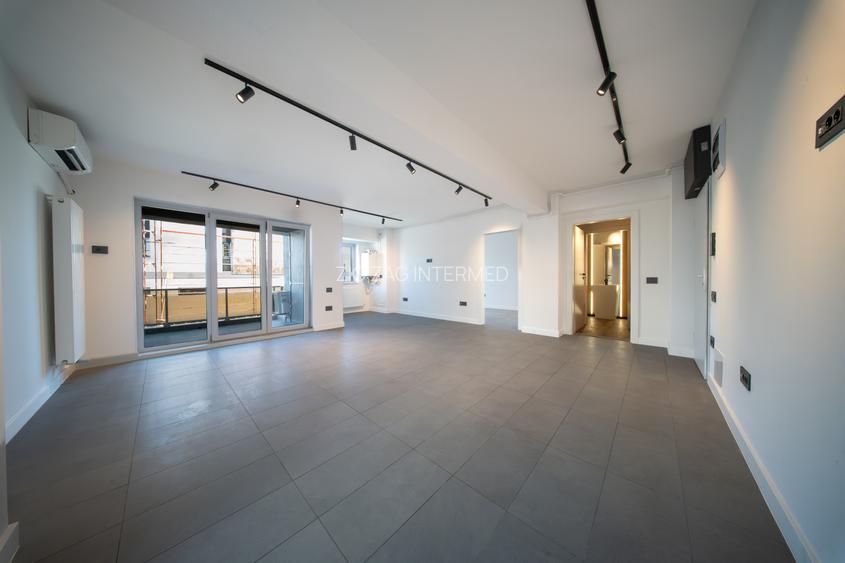 Spatiu birouri, renovat 2026, 144 mp., 4 locuri de parcare - 2