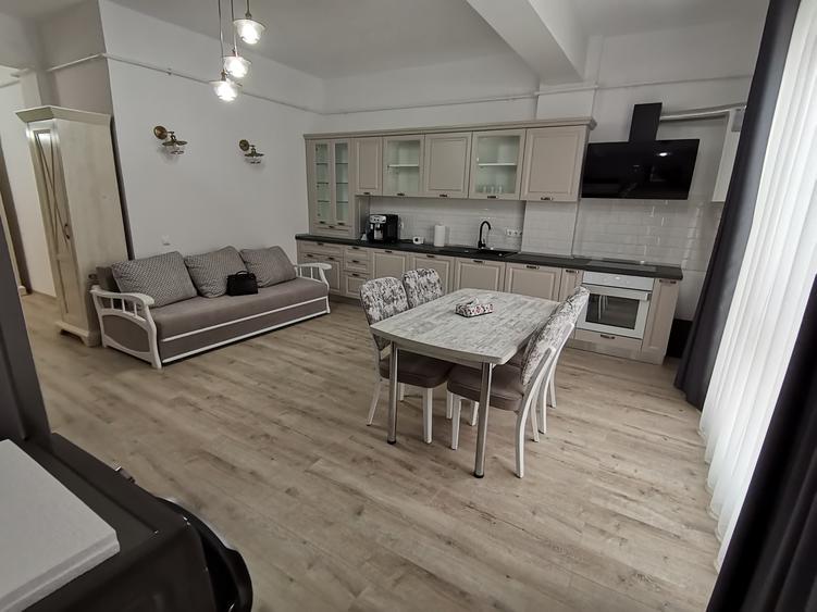 INCHIRIEZ ap. 3 camere de lux,zona Doamna Stanca