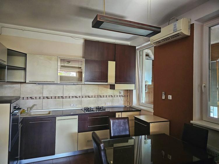 Apartament 3 camere renovat proaspat Zona Girocului de inchiriat