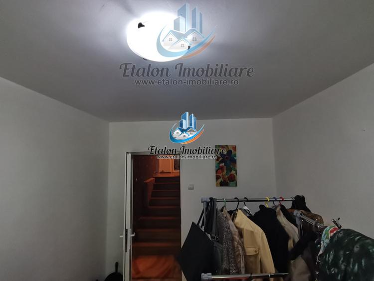 Apartament P+1, 4 camere, 2 bai, 3 balcoane, Zona Centrala Piatra Neamt