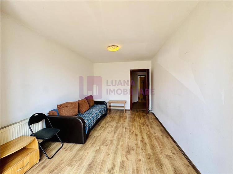 Apartament cu 2 camere de vanzare | Terezian | decomandat | etaj 3