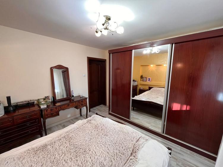 3 Camere | Centrală Proprie | Parcare | Decomandat