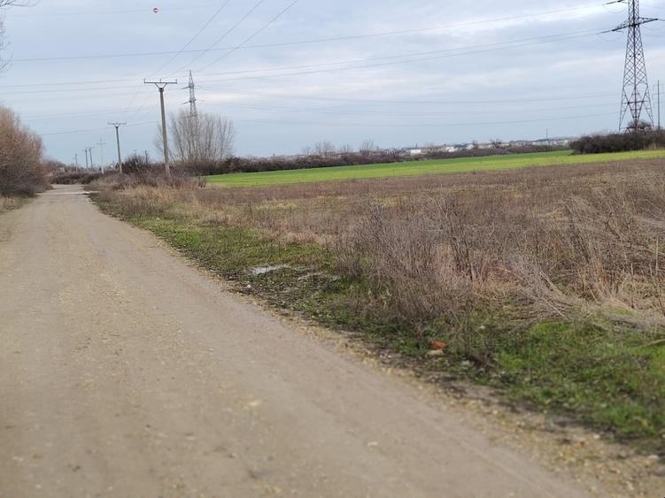 Vand teren intravilan