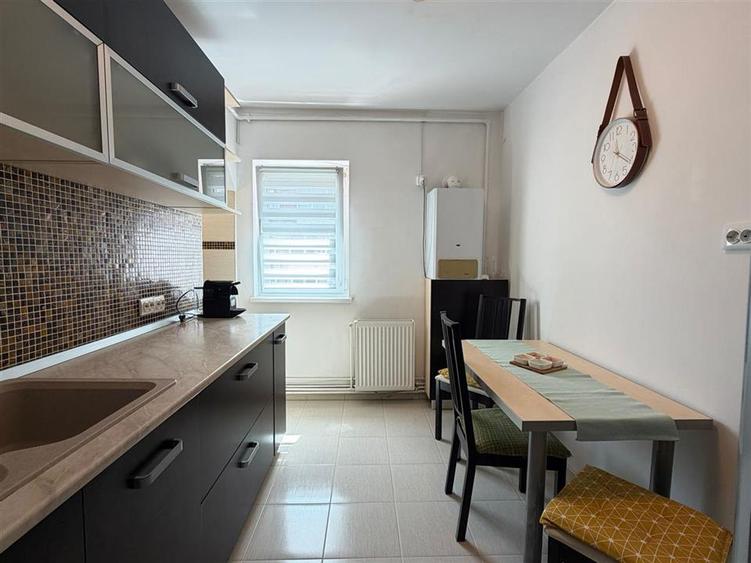 Apartament 3 camere zona Turnisor