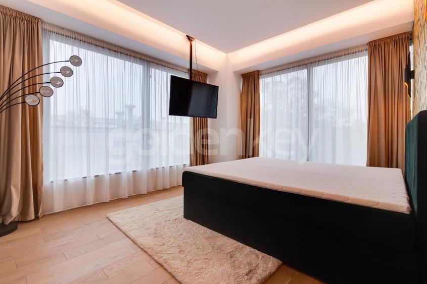 Apartament ultra-finisat cu 3 camere | 2 bai | parcare si 8mp terasa