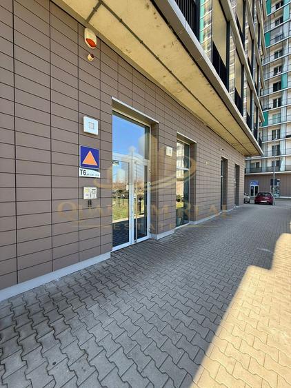 Apartament cu 2 camere ,2 bai ,renovat in totalitate Asmita Gardens