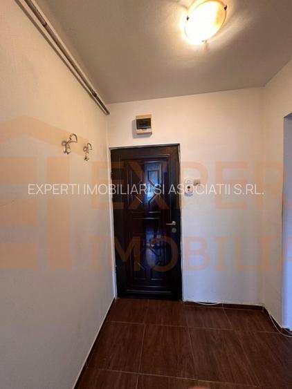 Apartament 2 camere de vanzare, situat in zona Tomis II - 9