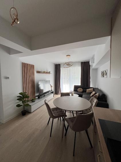 Închiriez apartament cu 3 camere , Prima Green