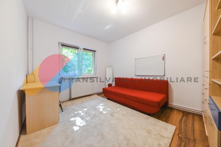 Apartament modern 3 dormitoare + living si parcare