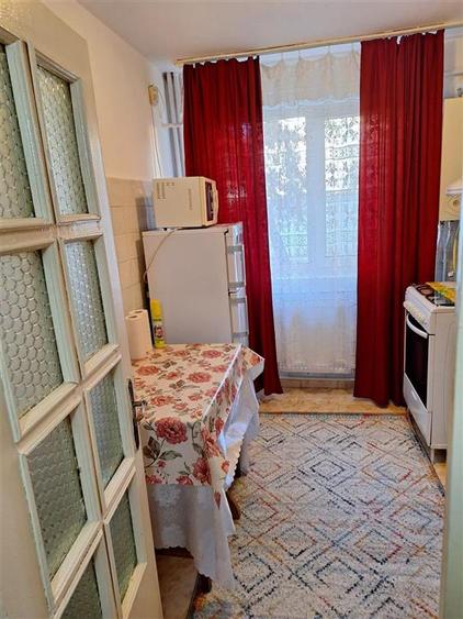 Ap 2 camere, conf 1, Calea Galati, parter, mobilat si utilat