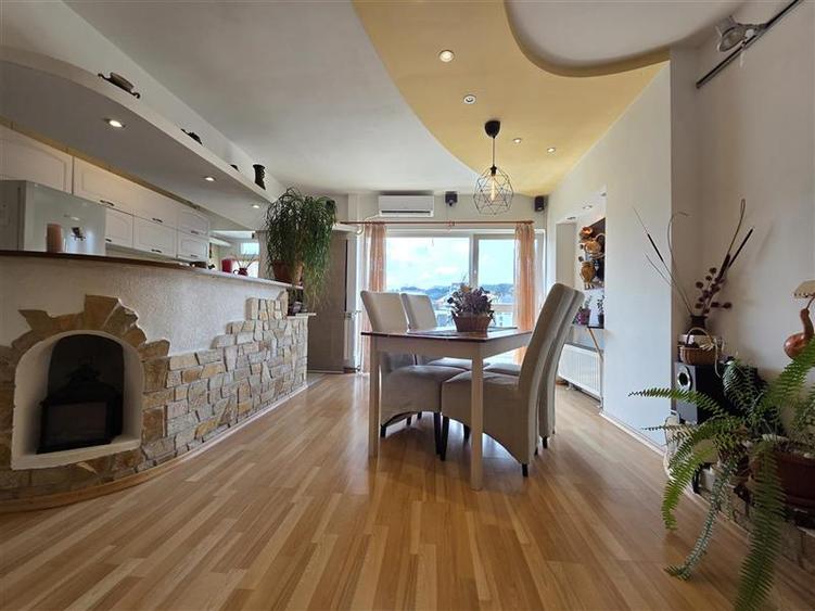 Apartament superb cu priveliste bulevardul Grivitei