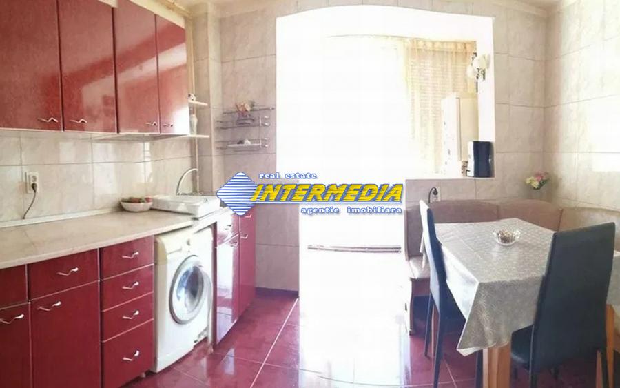 Apartament 2 Camere decomandat de vanzare zona Centru in Alba Iulia finisat