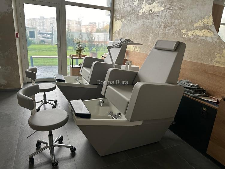 Salon manichiura/pedichiura de vanzare - 2