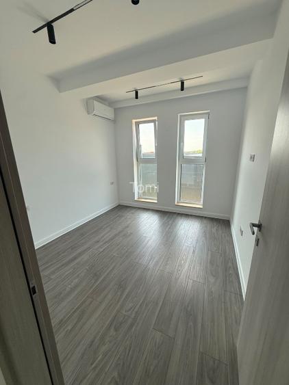 TRIPLEX Otopeni ,Constructie Premium