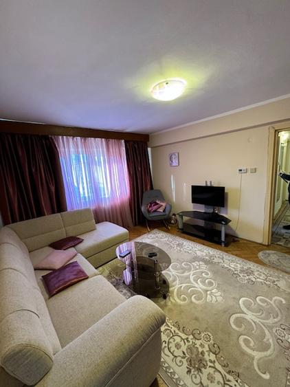 Apartament 3 camere de vanzare, ULTRACENTRAL, str. Marasesti, Bacau
