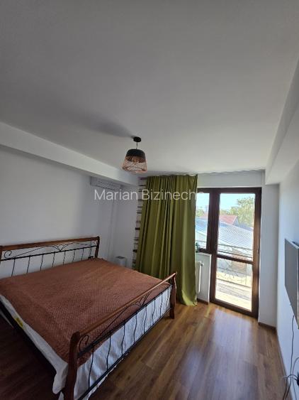 Casă tip duplex P+1+mansarda, 3 dormitoare, curte, Sector 4 București