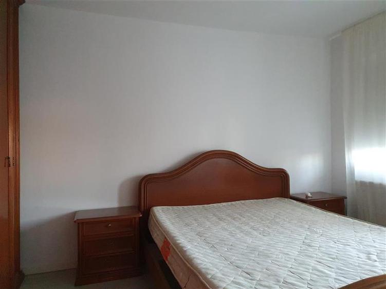 Apartament 2 camere et 4, Bdul Bucuresti, mobilat si utilat