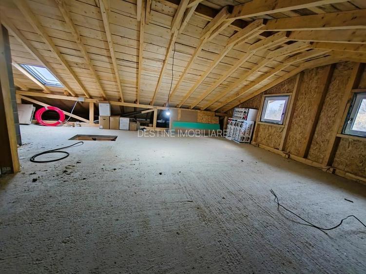 BÂRNOVA - Casă individuală P+POD, 156 mp + 1000 mp teren