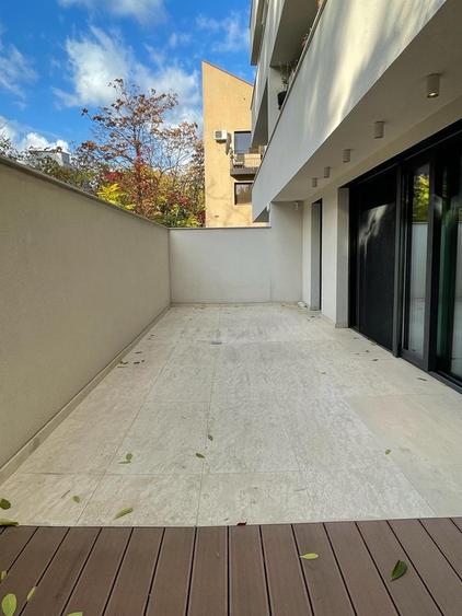 Apartament elegant cu terasa generoasa