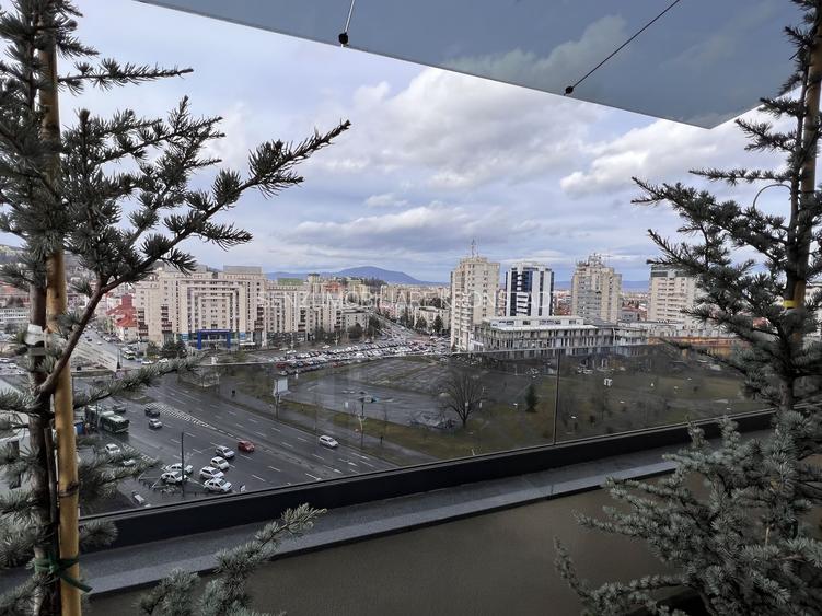 Oaza de lux in Centrul Civic: Apartament cu priveliste panoramica in Brasov - 2