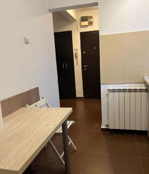 Eroii Revolutiei,bl.reabilitat,decomandat,mobilat,utilat,balcon,AC,geam baie