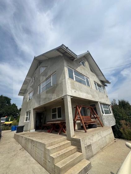 Casa multifunctionala, 360 mp utili, 1000 teren, Scheia