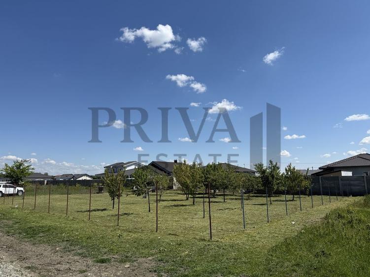 Teren inravilan, 673 mp, fs 27 ml, Mosnita Veche