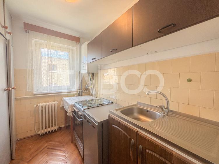 Apartament 3 camere cu balcon la etaj intermediar in Manastur zona Big