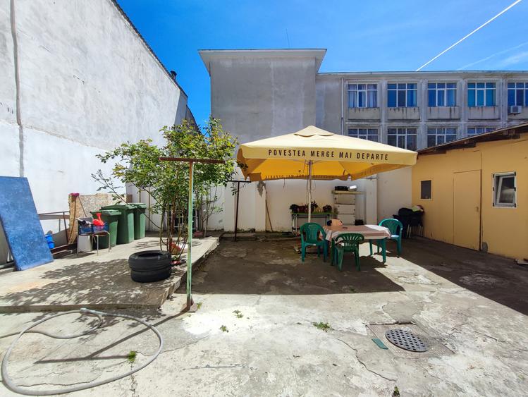 Garsoniere de inchiriat in zona Centru, str. Stefan cel Mare, utilitati incluse