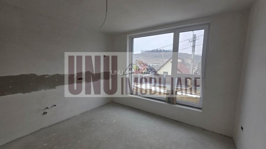 Comision 0%  Casă 200 mp utili  4 dormitoare 4 băi Bucium – Șos. Bârnova 700 mp teren - 10