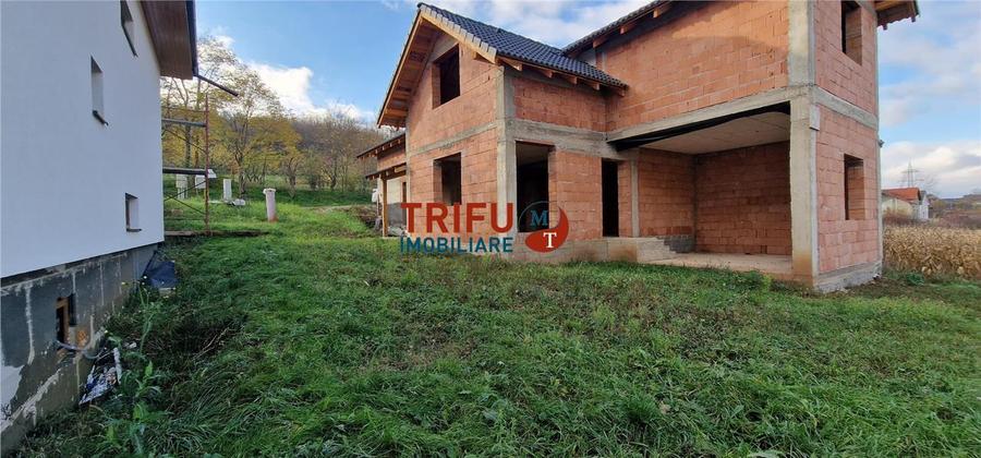 Casă de vânzare 4 camere zona Valea Popii