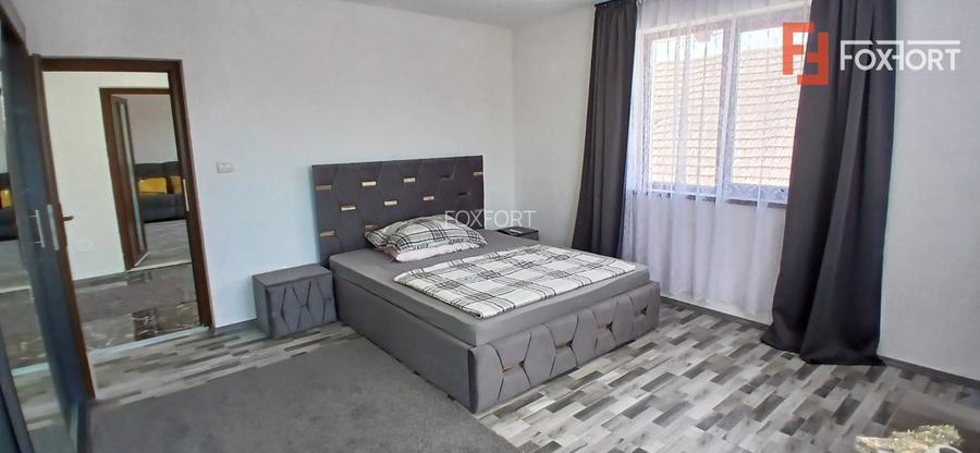 Casa individuala cu 6 camere Parter + 1 Etaj in Comlosu Mare - 26