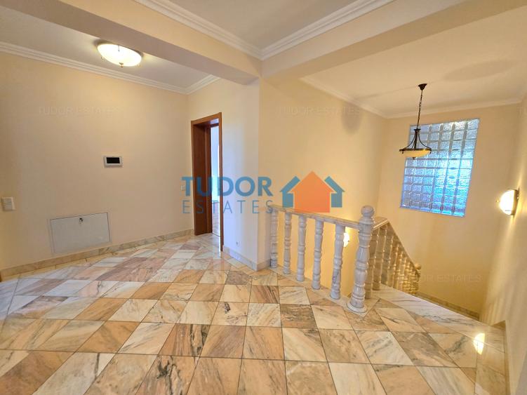 Elegant 10-Bedroom Mansion with Private Pool & Landscaped Garden
