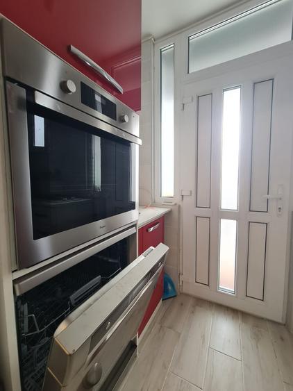 Vanzare apartament 3 camere dec in Galati, Sid-Vest, parter cu gradina