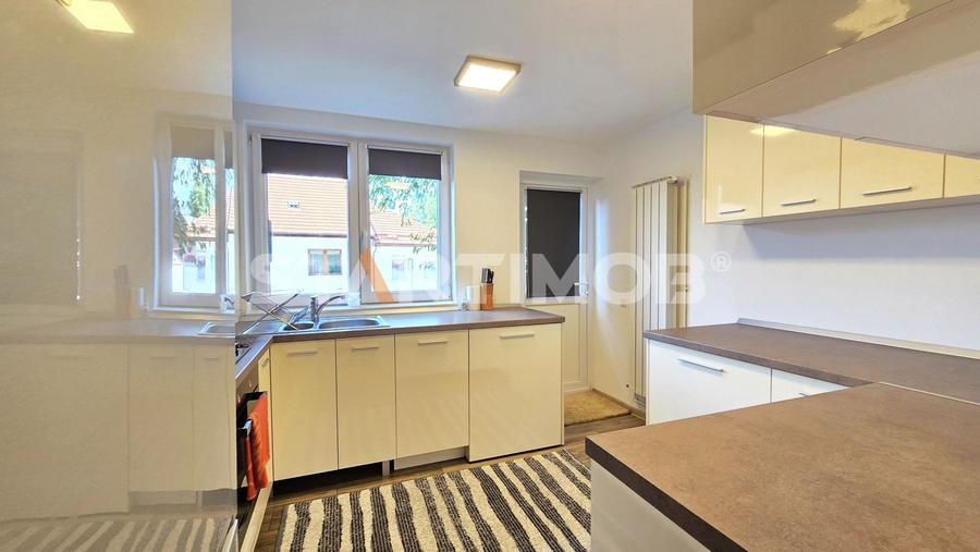 Apartament mobilat Colina Universitatii cu 2 parcari