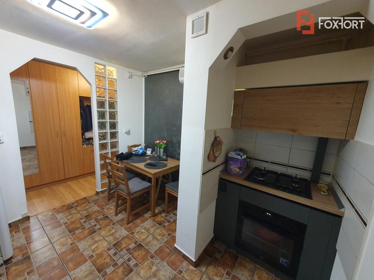 Apartament cu 2 camere, etaj 2 - zona Dambovita