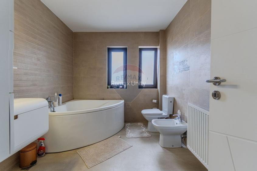 Casă premium în Stupini – finisaje de lux, complet mobilată - 32
