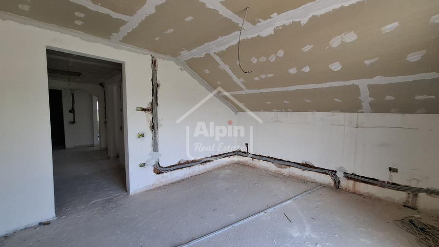 Duplex Zona Linistita Carpinis