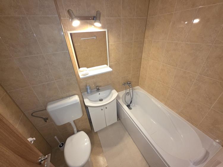 Titan parc doua camere dec et 6/10 mobilat utilat aproape de metrou