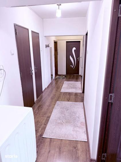 Vanzare Apartament 3 camere decomandat Renovat Crangasi