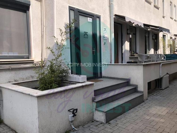 Un apartament Chic ideal ca locuinta sau activitate - 18